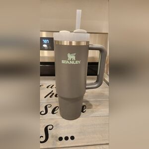 Stanley Gray Tumbler with Straw